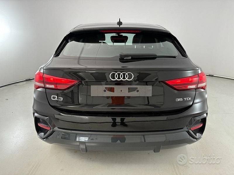 Usata Audi Q3 Sportback Business Plus 150 CV (110 kW) 2024 Nero SUV