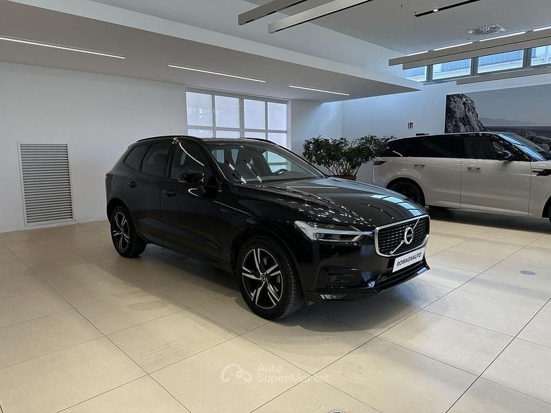 Usata Volvo XC60 R-Design 150 CV (110 kW) 2020 Nero SUV
