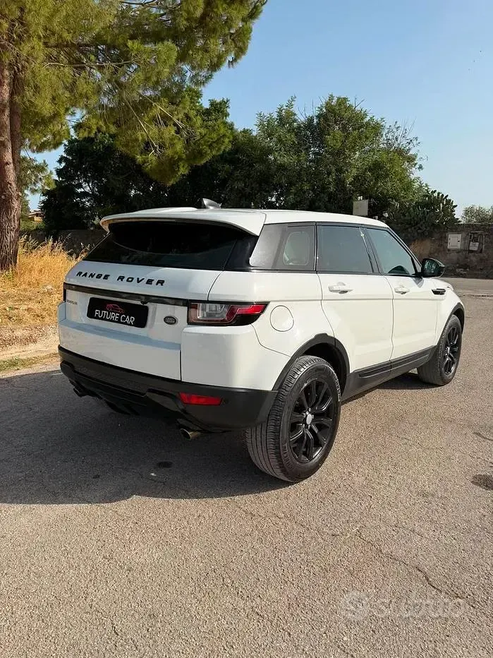 Usata Land Rover Range Rover evoque HSE 150 CV (110 kW) 2018 Bianco SUV