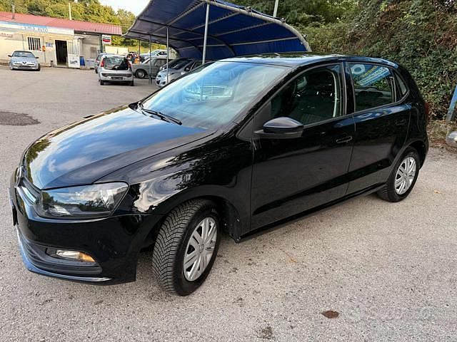Usata VW Polo Trendline 75 CV (55 kW) 2014 Nero Berlina
