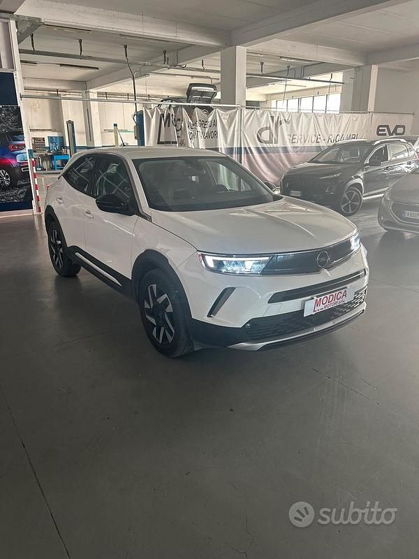 Usata Opel Mokka Elegance 101 CV (74 kW) 2021 Bianco SUV