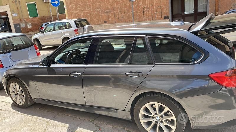 Begagnad BMW 318 Comfort Edition 143 HK (105 kW) 2013 Grå Kombi
