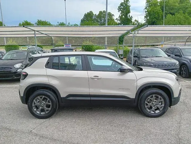 Nuova Jeep Avenger Altitude 101 CV (74 kW) 2026 Grigio SUV