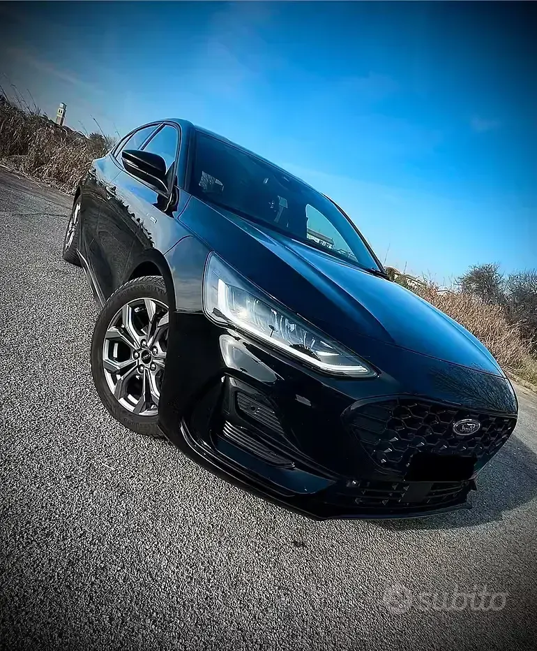 Usata Ford Focus ST-Line 115 CV (84 kW) 2024 Nero Berlina