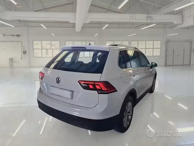 Usata VW Tiguan Business 149 CV (109 kW) 2020 Bianco SUV