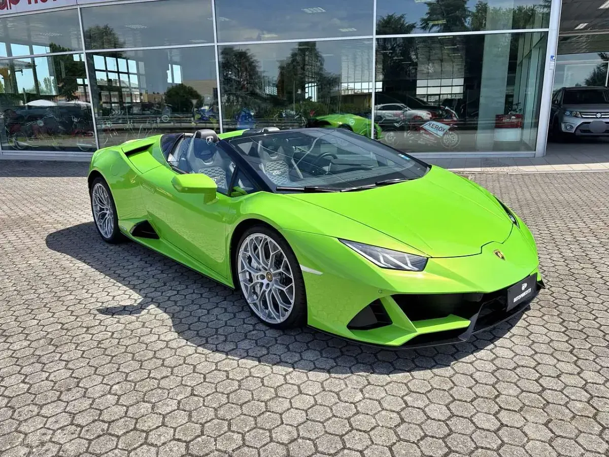 Usata Lamborghini Huracán 639 CV (469 kW) 2022 Verde Cabrio