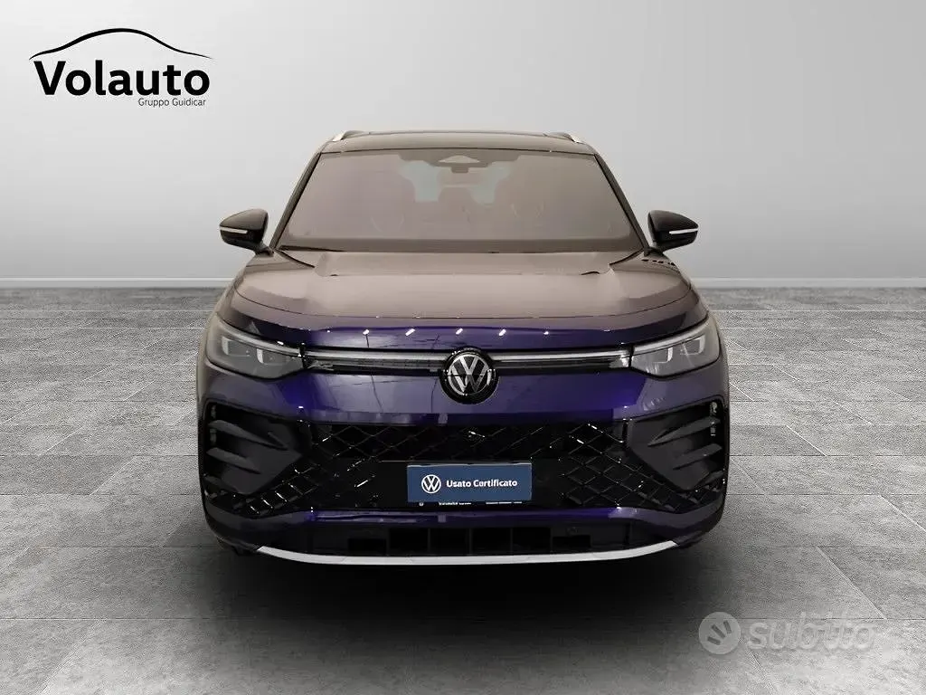 Nuova VW Tayron R-line 204 CV (150 kW) 2025 Verde SUV