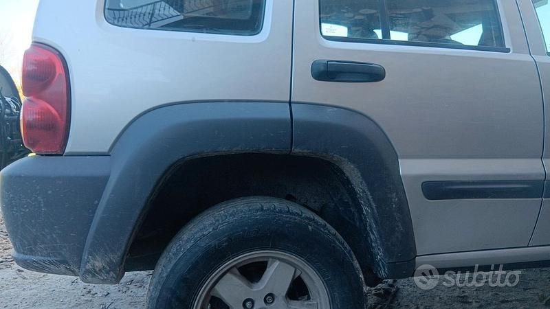 Occasion Jeep Cherokee 150 ch (110 kW) 2003 SUV