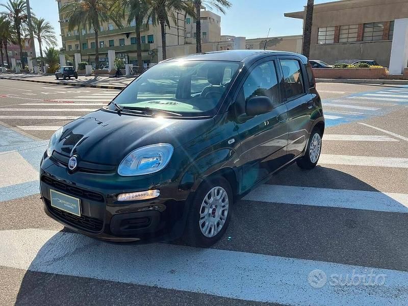 Usata Fiat Panda S 70 CV (51 kW) 2022 Nessuno(met.) Utilitaria