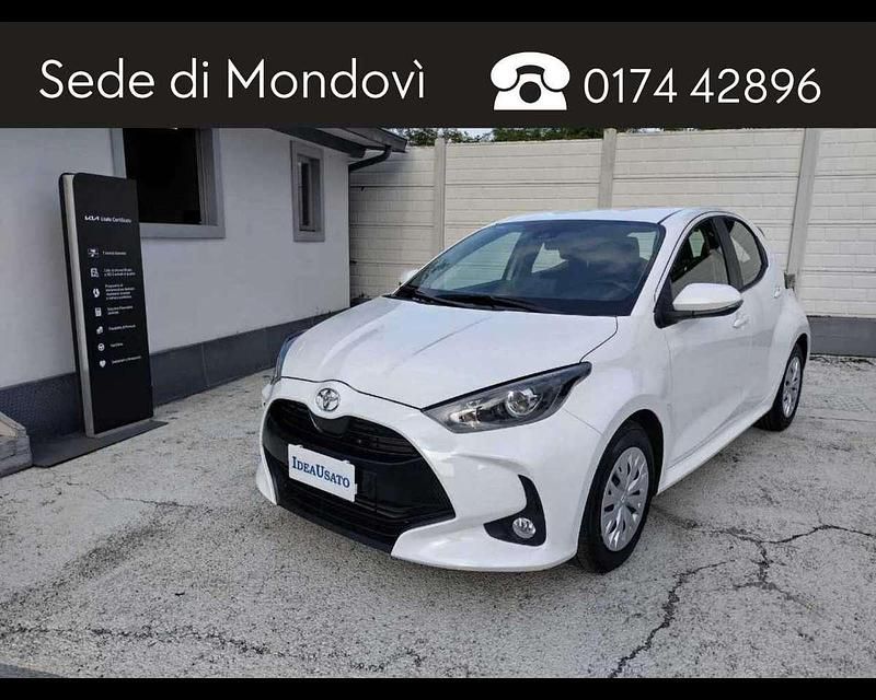 Usata Toyota Yaris Active 72 CV (52 kW) 2023 Bianco Berlina
