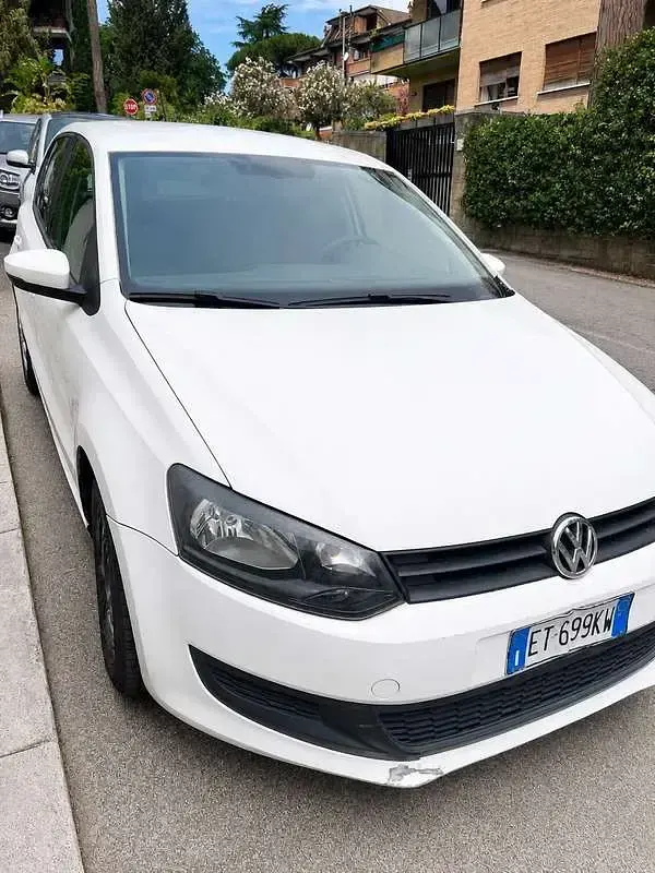 Usata VW Polo Trendline 60 CV (44 kW) 2013 Bianco Utilitaria
