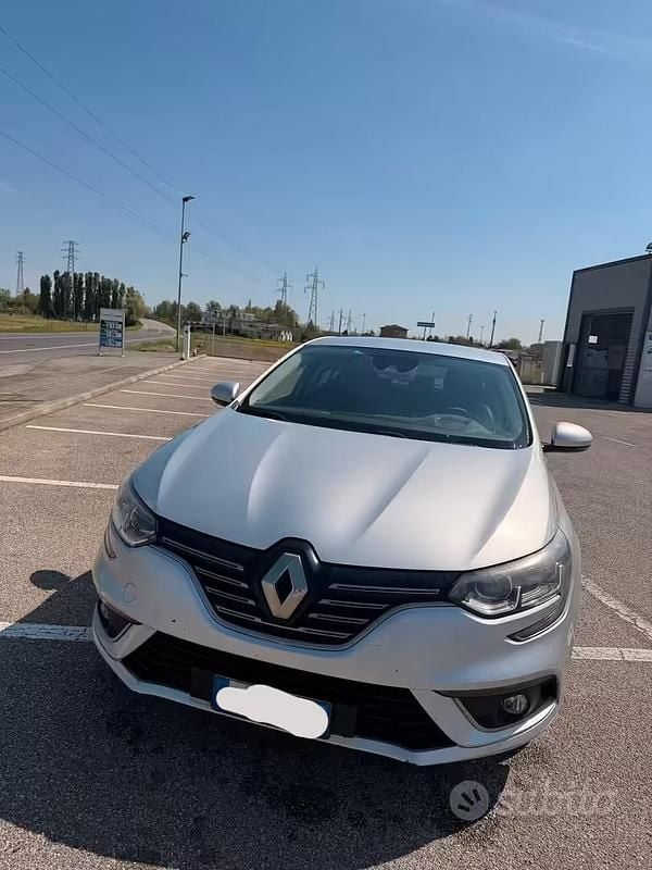 Usata Renault Mégane III Intens 110 CV (80 kW) 2016 Grigio Berlina