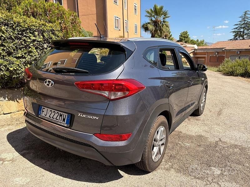 Usata Hyundai Tucson Classic 116 CV (85 kW) 2017 Grigio SUV