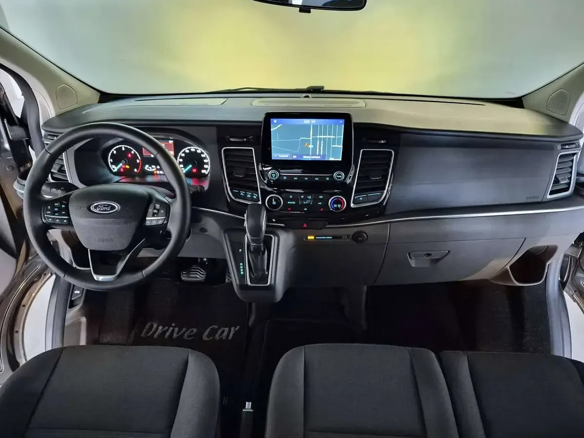 Occasion Ford Tourneo Custom 131 PK (96 kW) 2022 Grijs Van