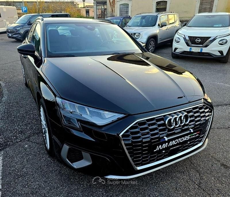 Usata Audi A3 Advanced 150 CV (110 kW) 2024 Nero metallizzato Berlina