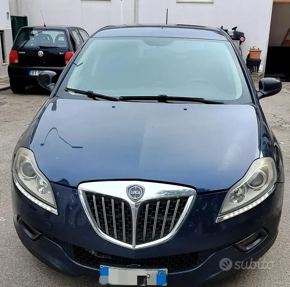 Usata Lancia Delta 120 CV (88 kW) 2008 Utilitaria