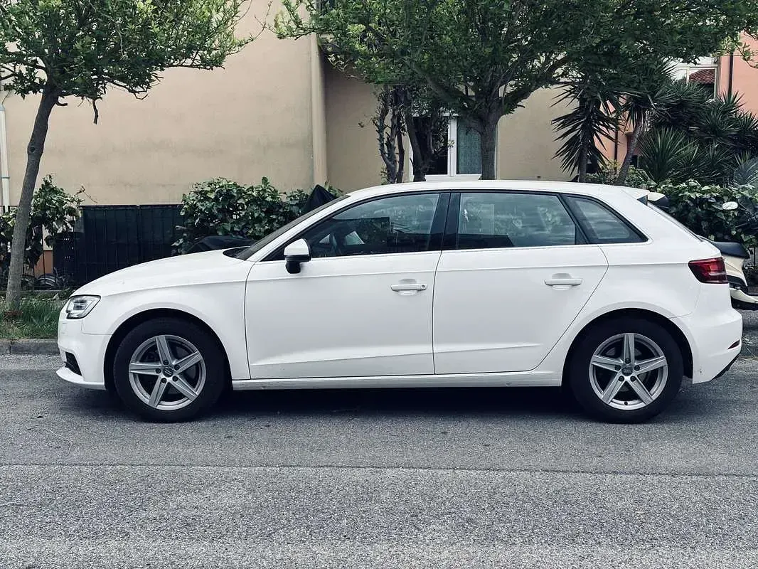 Usata Audi A3 Business 150 CV (110 kW) 2020 Berlina