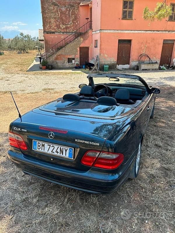 Usata Mercedes CLK200 2001 Blu Cabrio