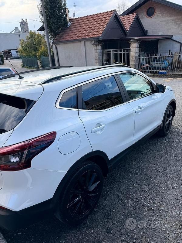 Usata Nissan Qashqai 115 CV (84 kW) 2021 Bianco SUV