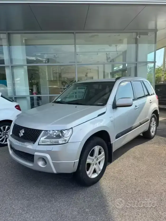 Usata Suzuki Grand Vitara 129 CV (94 kW) 2008 Grigio SUV