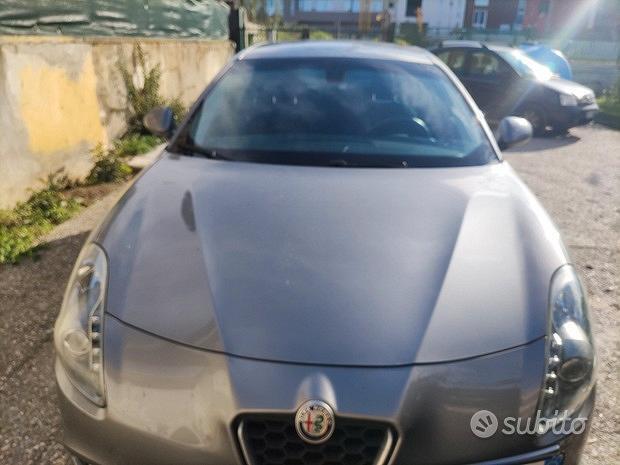 Usato 2017 Alfa Romeo Giulietta 1.6 Diesel 120 CV (10.500 €)