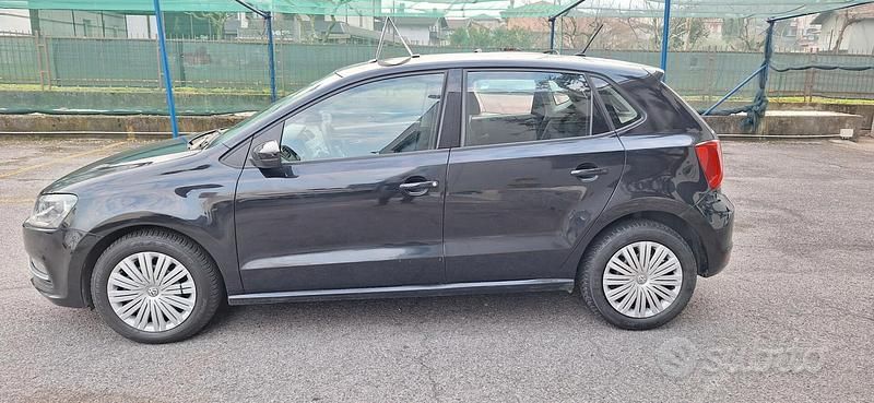 Usata VW Polo Comfortline 75 CV (55 kW) 2014 Nero Berlina
