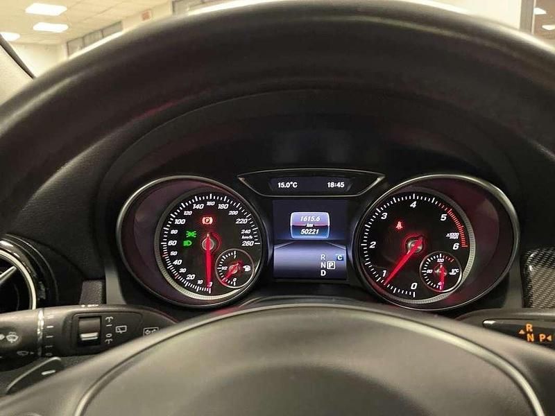 Usata Mercedes GLA200 Premium 136 CV (100 kW) 2019 Nero SUV