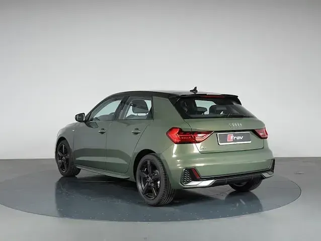 Usata Audi A1 Sportback S-Line 116 CV (85 kW) 2025 Verde distretto metallizzato nero mito m Utilitaria