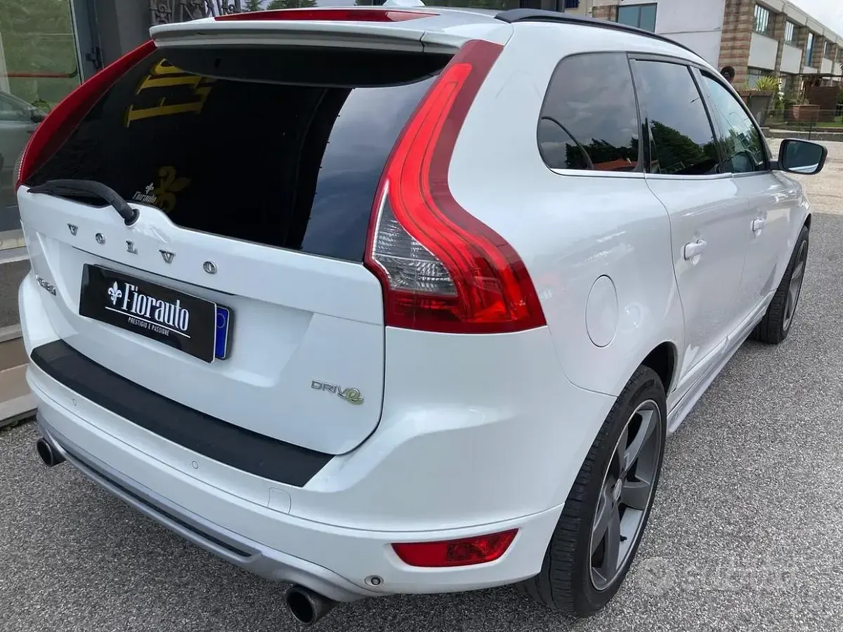 Usata Volvo XC60 R-Design 163 CV (119 kW) 2011 Grigio SUV