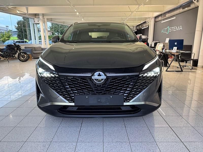 Usata Nissan Qashqai N-Connecta 140 CV (102 kW) 2025 Darkmetal grey SUV
