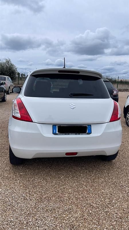 Usata Suzuki Swift GL 75 CV (55 kW) 2011 Bianco Utilitaria