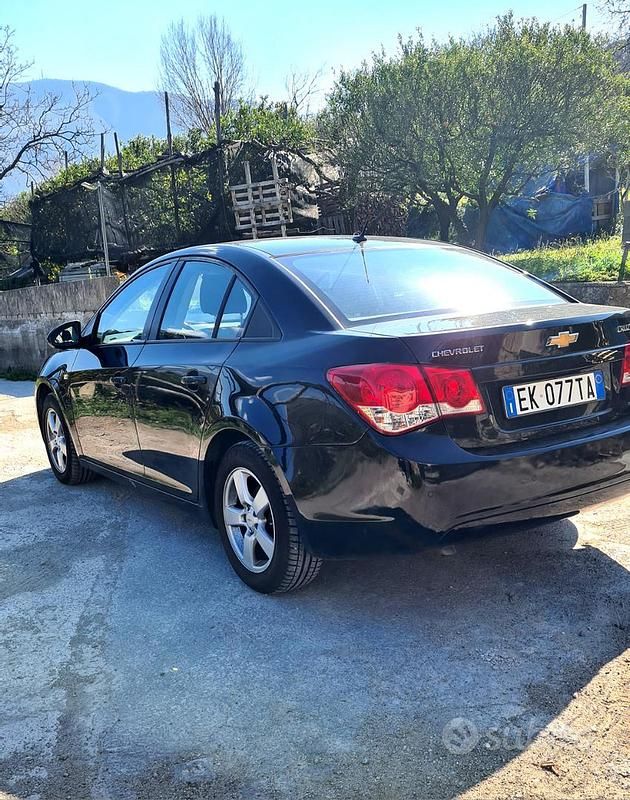Usata Chevrolet Cruze 141 CV (103 kW) 2011 Nero Berlina