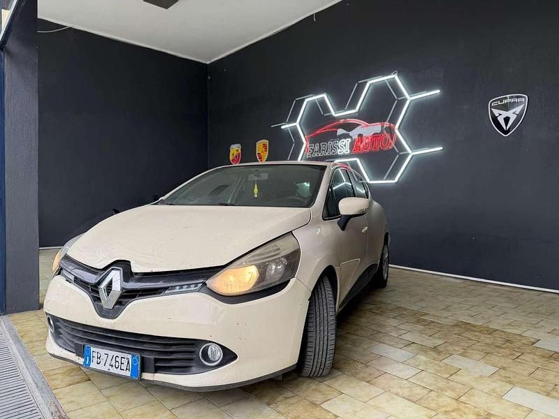 Usata Renault Clio GrandTour 75 CV (55 kW) 2015 Beige Station wagon