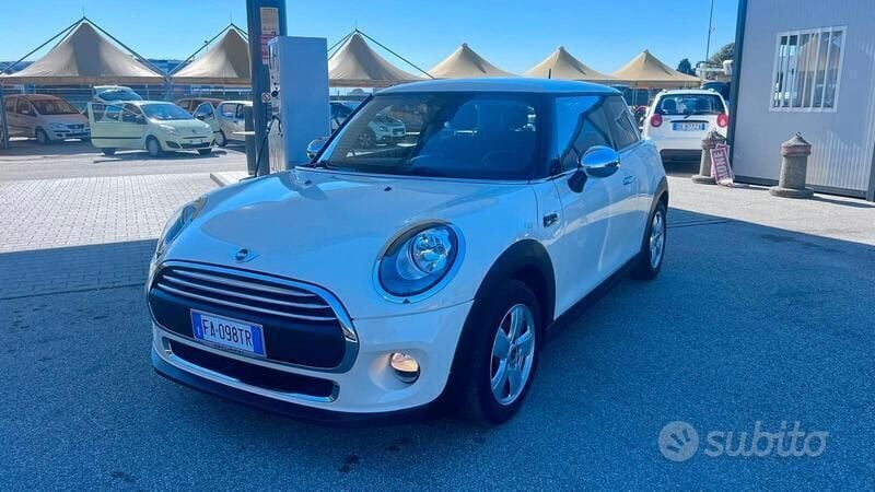 Usata Mini One D 95 CV (69 kW) 2014 Beige Utilitaria