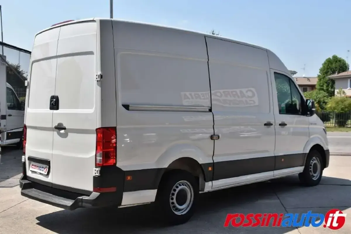 Usata MAN TGE 140 CV (102 kW) 2021 Bianco candy Furgone