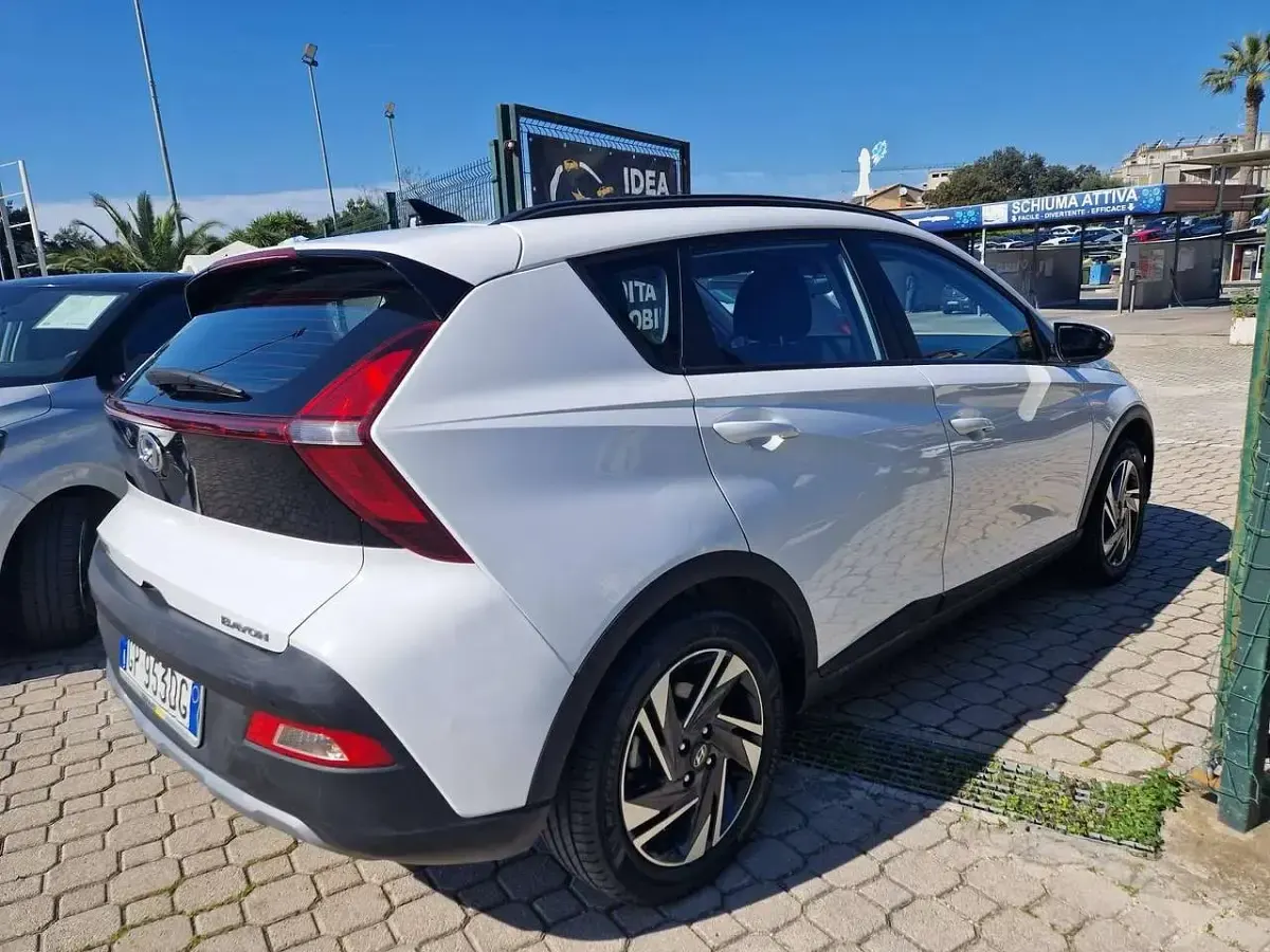 Usata Hyundai Bayon 84 CV (61 kW) 2023 Bianco SUV