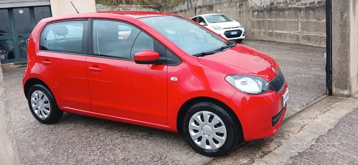 Usata Skoda Citigo G-TEC Ambition 68 CV (50 kW) 2015 Rosso Utilitaria