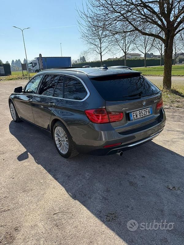 Usata BMW 320 2014 Grigio Utilitaria