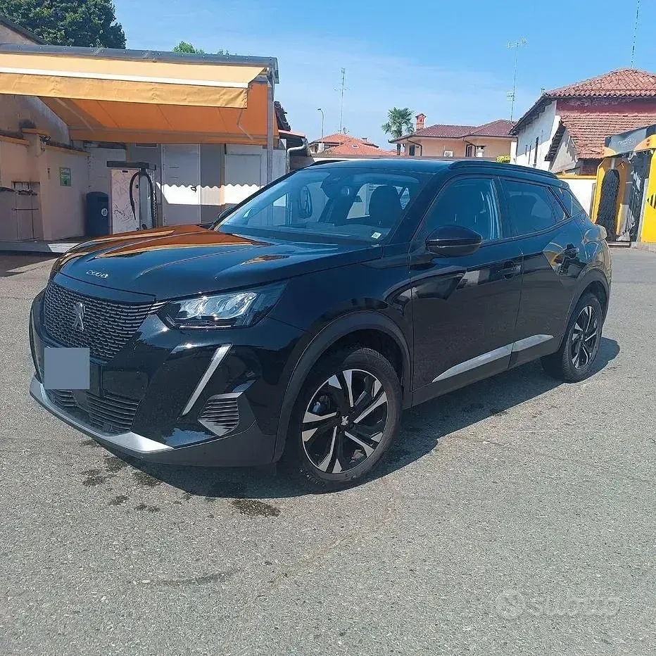 Usata Peugeot 2008 110 CV (80 kW) 2022 Nero SUV
