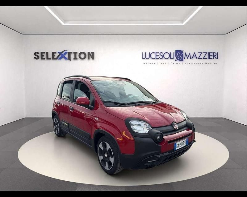 Usata Fiat Panda Cross Cross 69 CV (50 kW) 2025 Rosso Utilitaria
