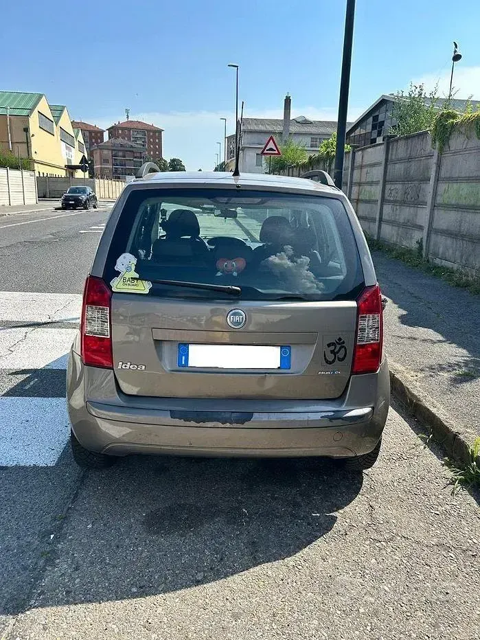Usata Fiat Idea 90 CV (66 kW) 2007 Marrone Monovolume