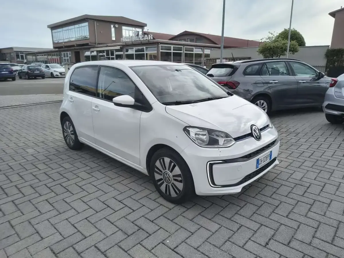 Usata VW e-up! 61 kW (83 CV) 2021 Bianco Utilitaria