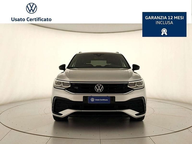Usata VW Tiguan R-line 150 CV (110 kW) 2024 Argento SUV