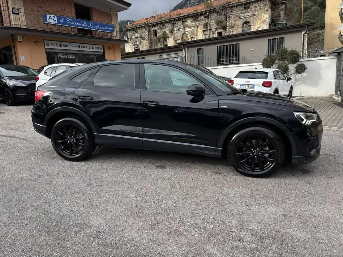 Usata Audi Q3 Sportback S-Line 150 CV (110 kW) 2021 Nero metallizzato SUV