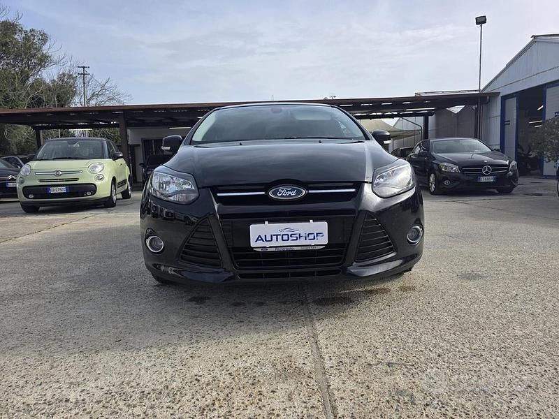 Usata Ford Focus Titanium 115 CV (84 kW) 2011 Nero Berlina