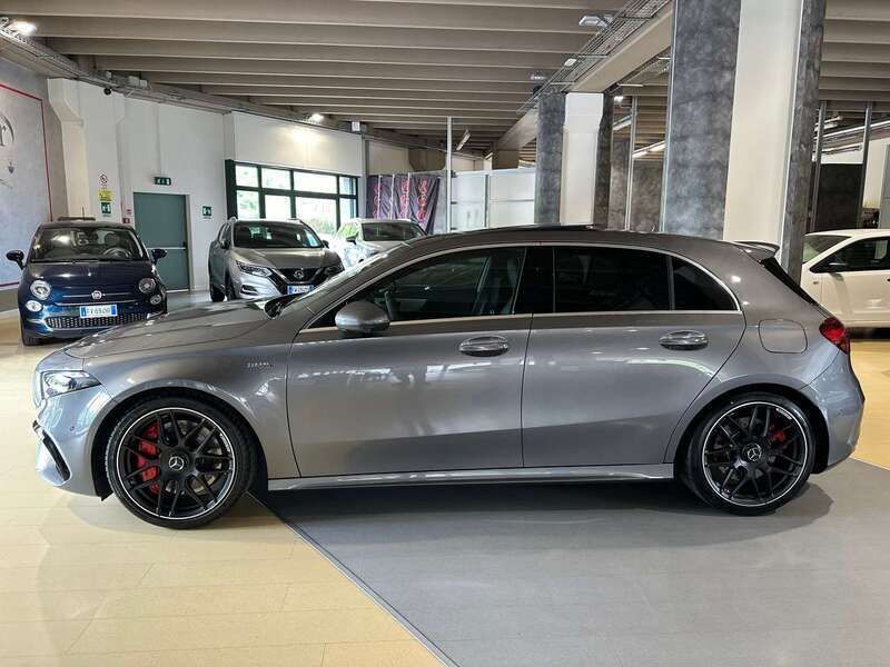 Usata Mercedes A45 AMG Premium Plus 421 CV (309 kW) 2023 Grigio montagna Berlina