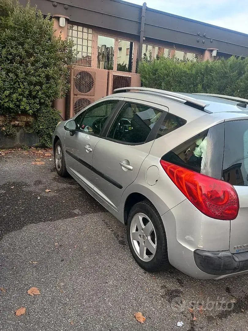 Usata Peugeot 207 75 CV (55 kW) 2009 Grigio Station wagon