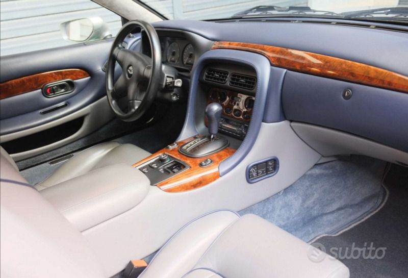 Usata Aston Martin DB7 332 CV (244 kW) 1995 Argento Coupé