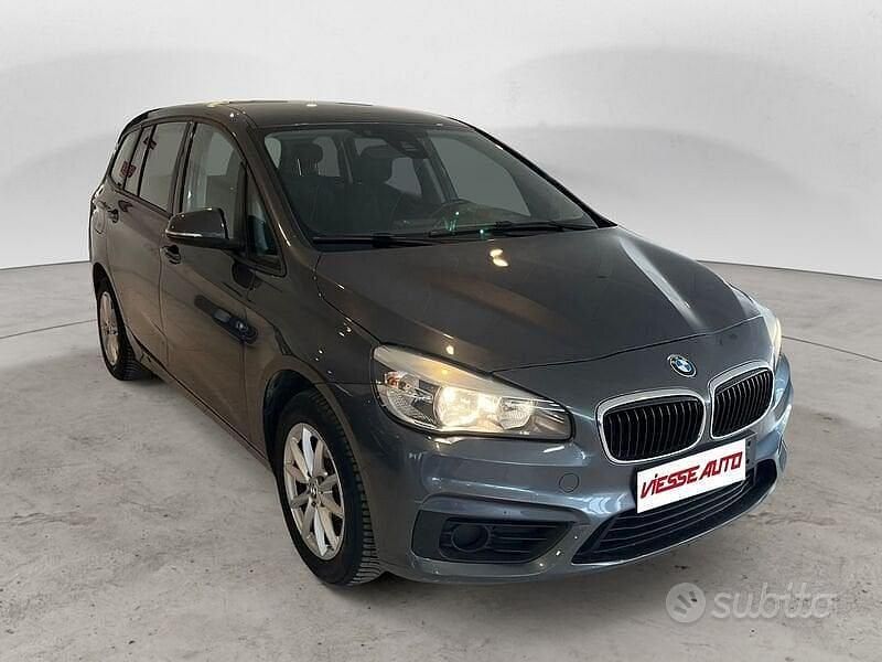 Usata BMW 218 150 CV (110 kW) 2018 Grigio Station wagon