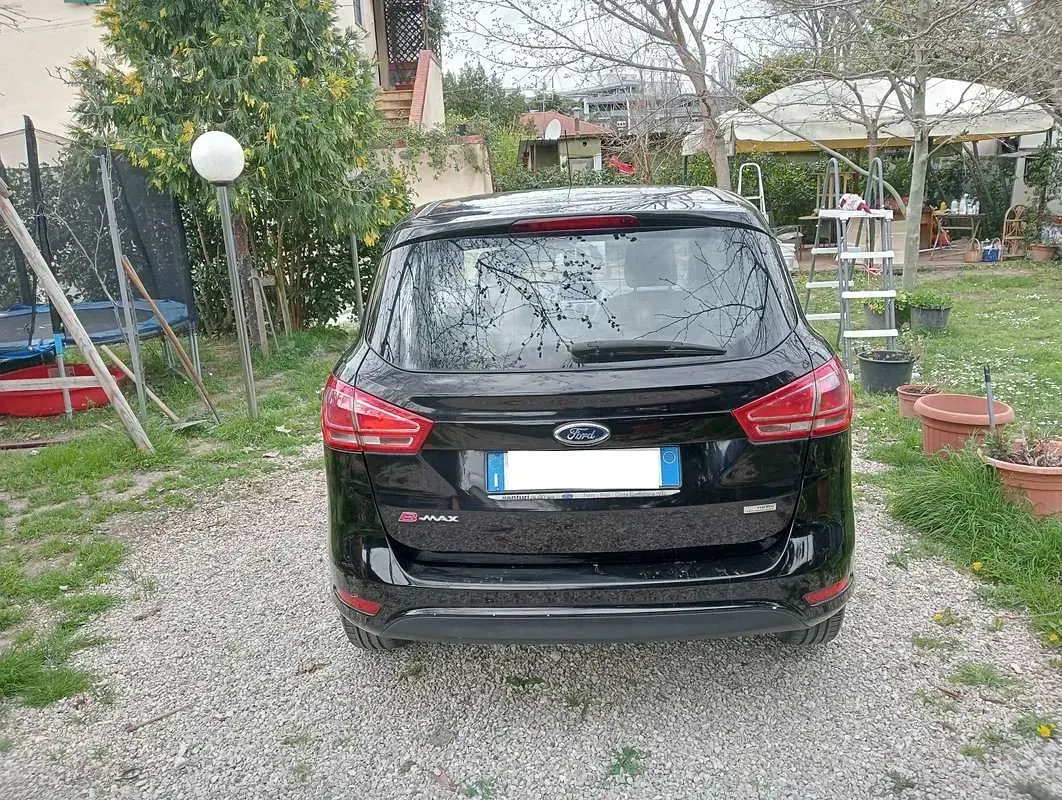 Usata Ford B-MAX 101 CV (74 kW) 2013 Nero Monovolume